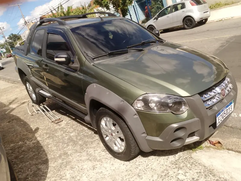 Fiat Strada Adventure 1.8 16V Dualogic (Flex) (Cabine Dupla)