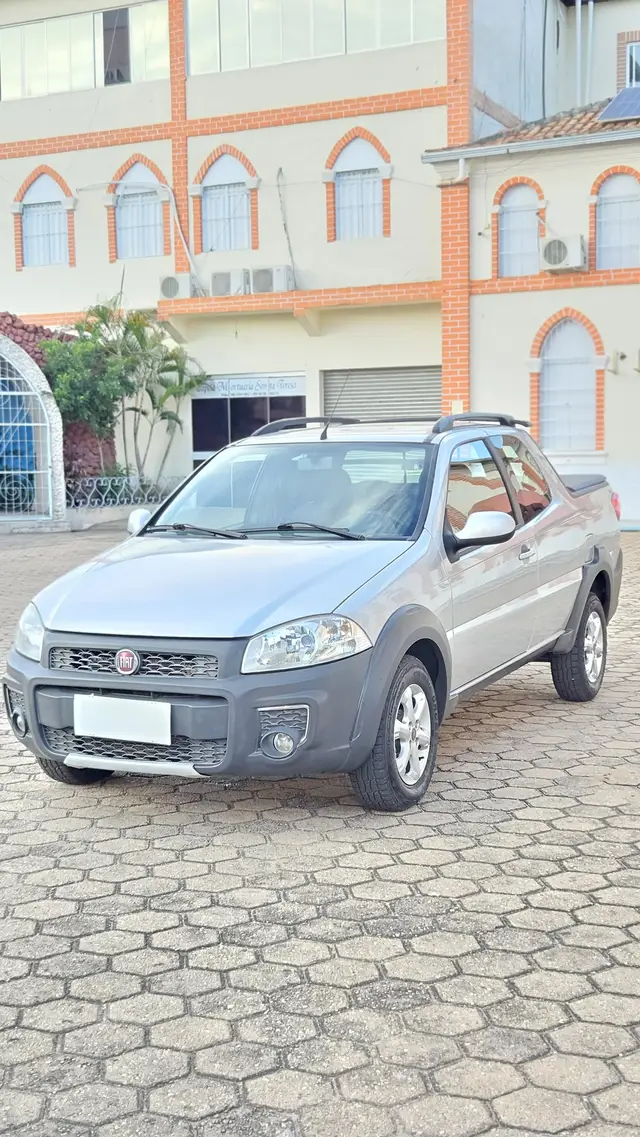 Carro Fiat Strada 2018 Hard Working 1.4 (Flex) (Cabine Dupla)