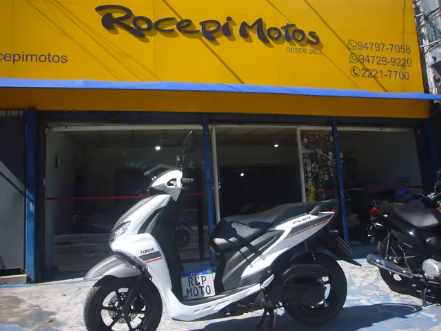 Carro Yamaha Fluo 2024 ABS