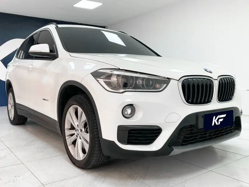 BMW X1 2.0 sDrive20i GP ActiveFlex