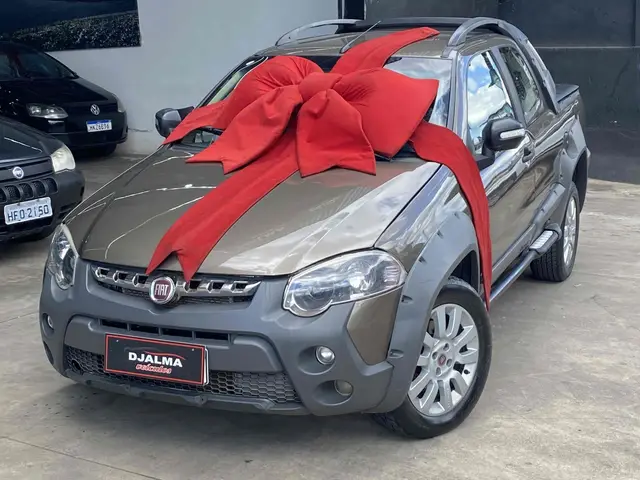 Carro Fiat Strada 2013 Adventure 1.8 16V (Flex) (Cabine Dupla)