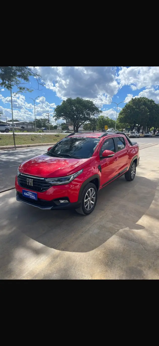 Carro Fiat Strada 2023 Volcano 1.3 8V CD AT