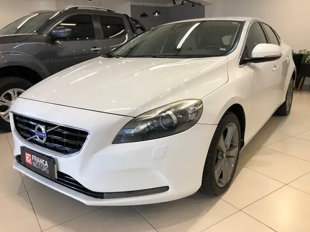 Carro Volvo V40 2014 T4 Dynamic 2.0