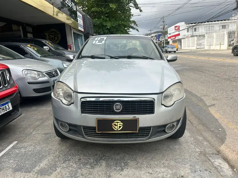 Fiat Siena HLX 1.8 8V (Flex)