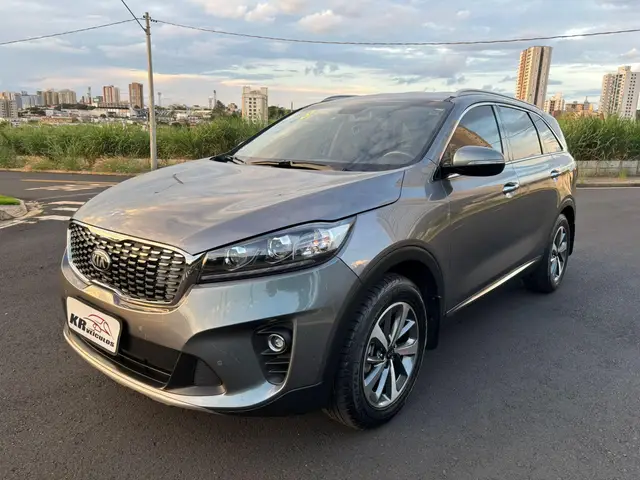 Carro Kia Sorento 2018 2.4 16V 4x2 (Aut)