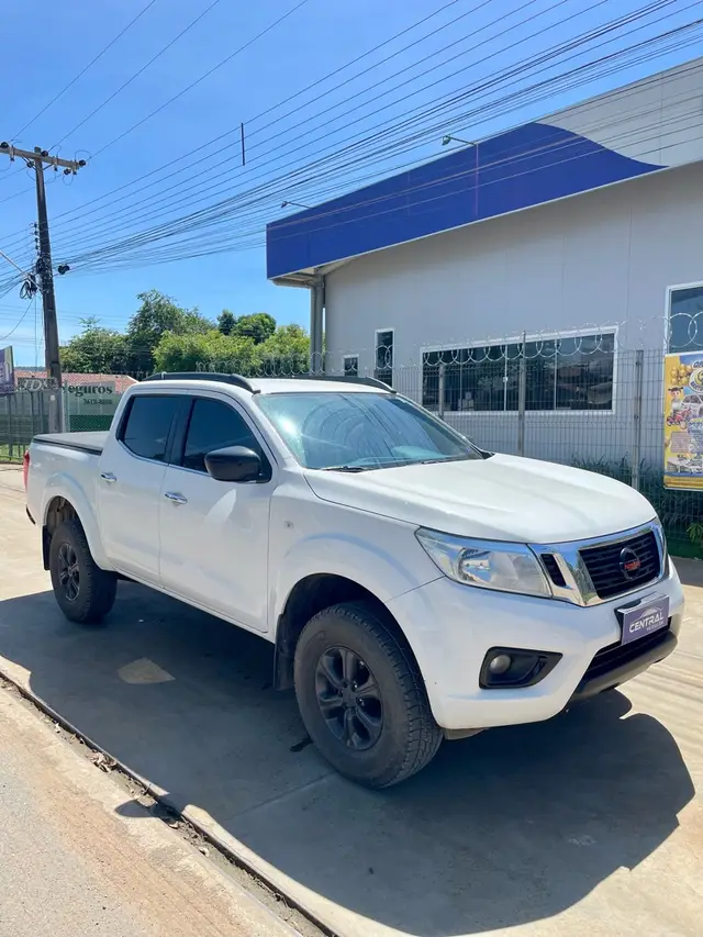Carro Nissan Frontier 2018 2.3 TD CD SE 4x4 (Aut)