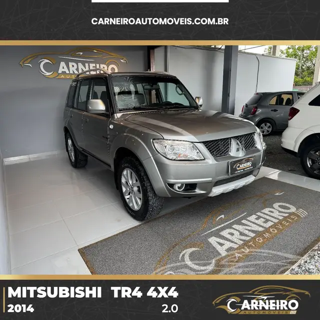 Carro Mitsubishi Pajero TR4 2014 2.0 16V 4X4 (Flex) (Aut)