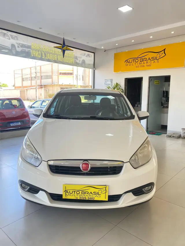 Carro Fiat Grand Siena 2013 Evo Attractive 1.4 8V (Flex)