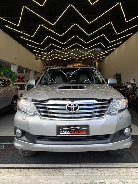 Toyota SW4 Hilux  3.0 TDI 4x4 SRV 5L