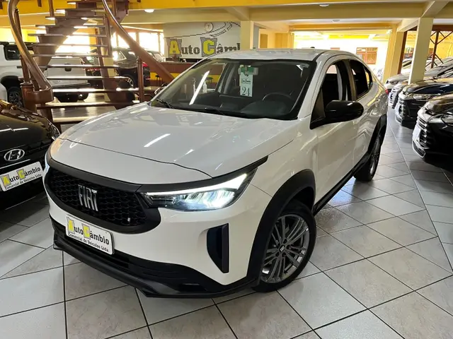 Carro Fiat Fastback 2024 Turbo 200