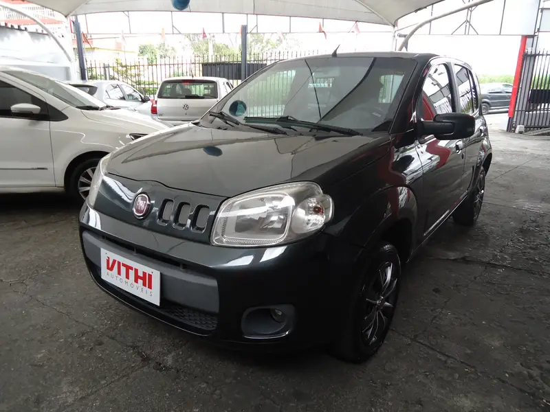 Fiat Uno Vivace Italia 1.0 8V (Flex) 4p