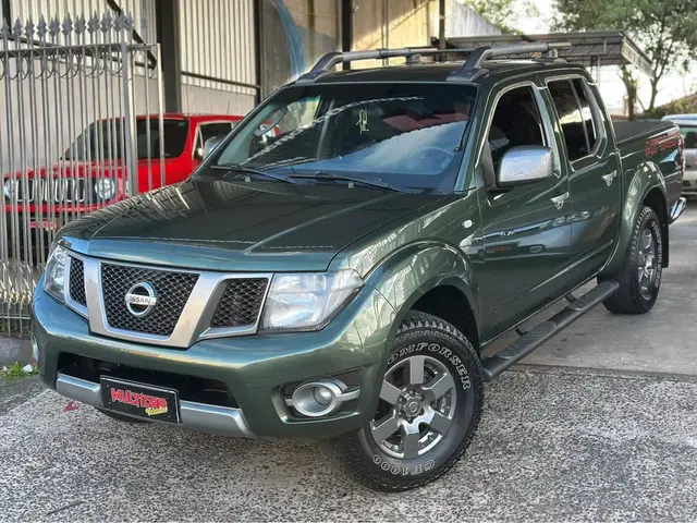 Carro Nissan Frontier 2014 2.5 TD CD 4x4 SV Attack