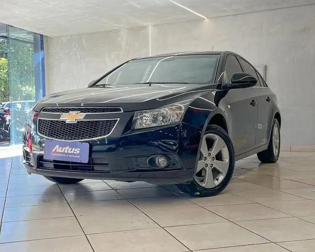 Carro Chevrolet Cruze 2014 HB Sport LTZ 1.8 16V FlexP. 5p Mec