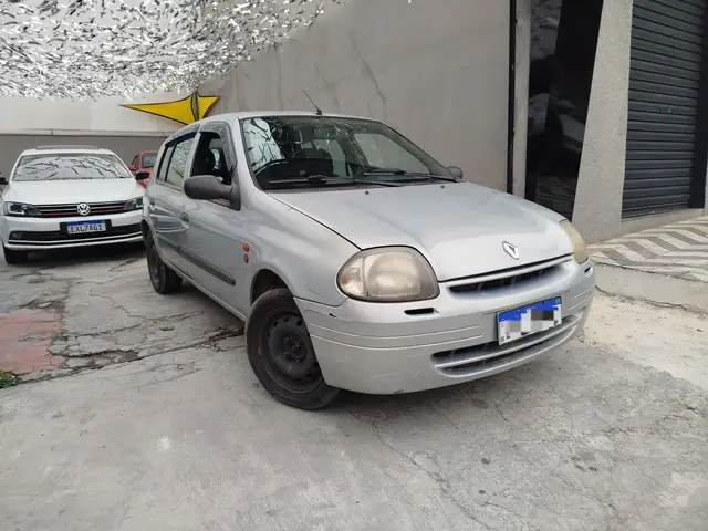 Carro Renault Clio 2002 Hatch. 1.0 16V Jovem Pan