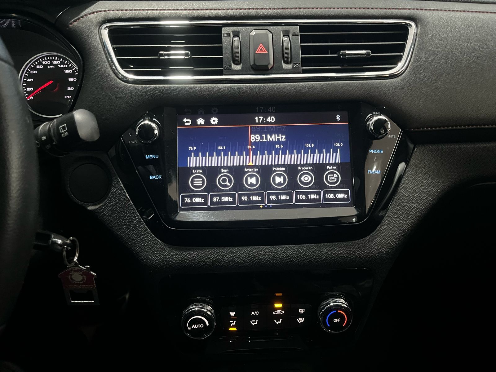 JAC T40