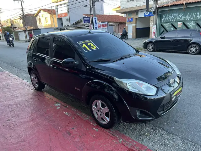 Carro Ford Fiesta Hatch 2013 SE Rocam 1.6 (Flex)