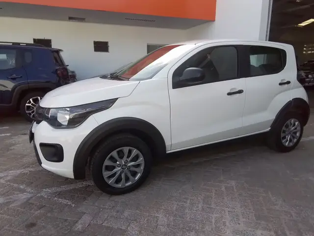 Carro Fiat Mobi 2024 Trekking 1.0