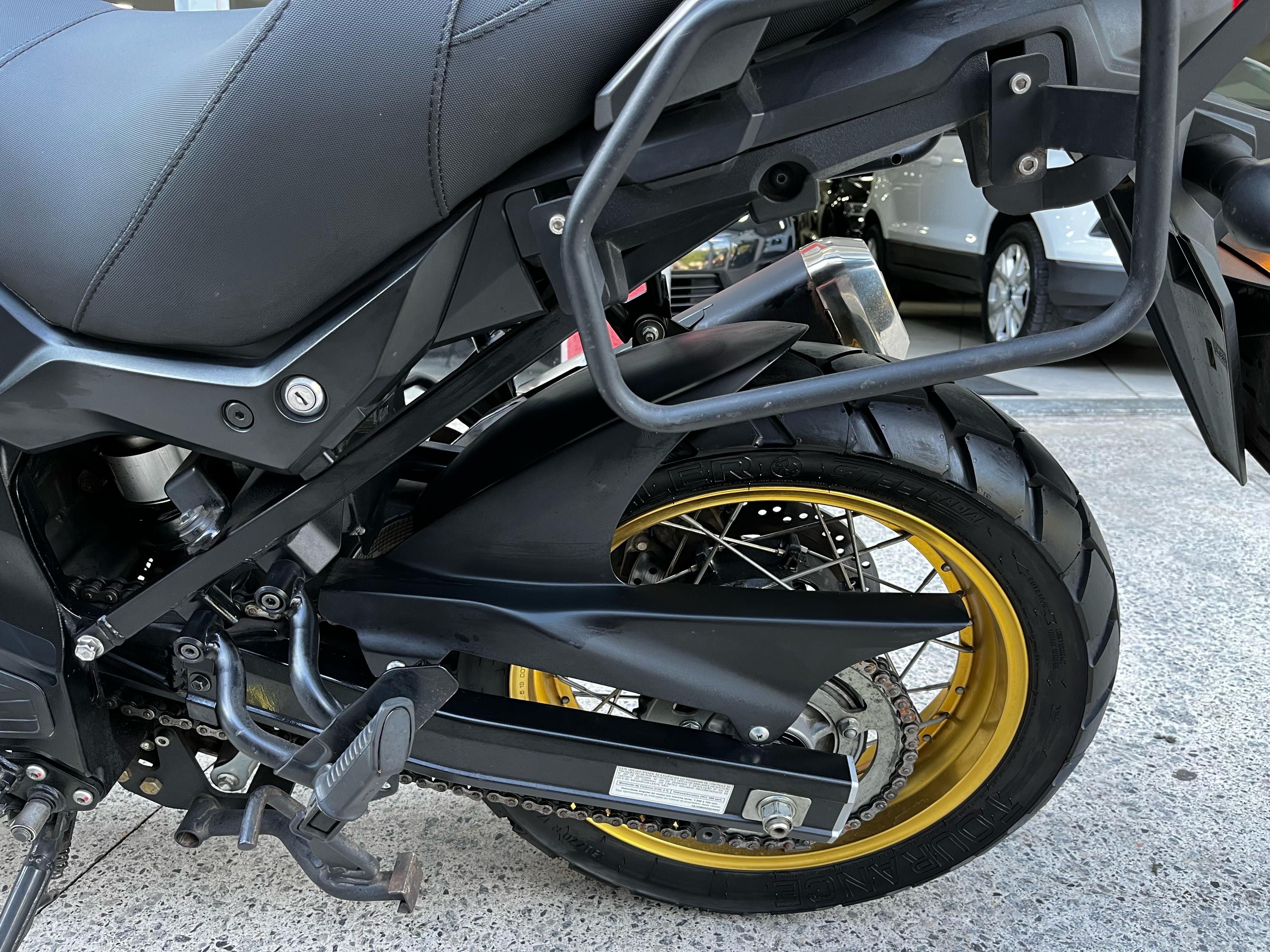 Suzuki DL 650