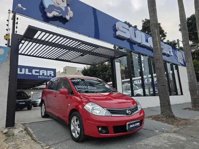 Carro Nissan Tiida 2011 SL 1.8 (flex) (aut)