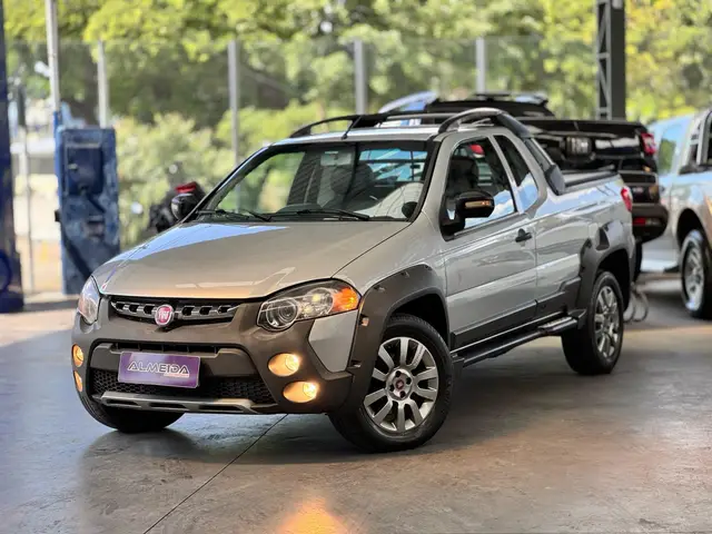 Carro Fiat Strada 2015 Adventure 1.8 16V (Flex) (Cabine Estendida)