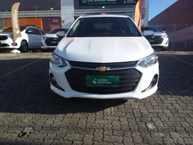 Carro Chevrolet Onix Plus 2025 LT 1.0
