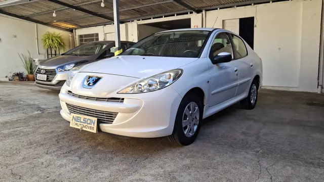 Carro Peugeot 207 Sedan 2013 207 Passion XR 1.4 8V (flex)