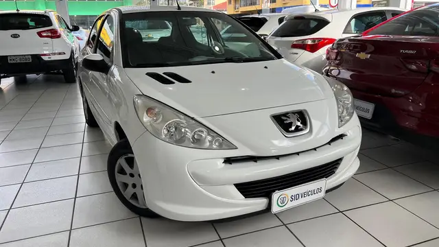 Carro Peugeot 207 2014 Hatch Active 1.4 (Flex)