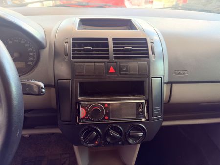 Polo Hatch. 1.6 8V