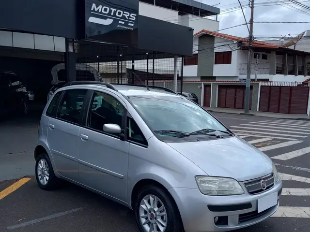 Carro Fiat Idea 2010 ELX 1.4 (Flex)