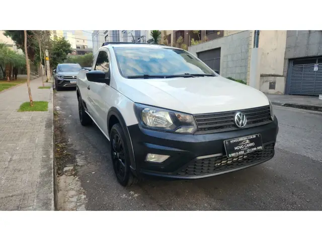 Carro Volkswagen Saveiro 2023 Robust 1.6 MSI CS (Flex)