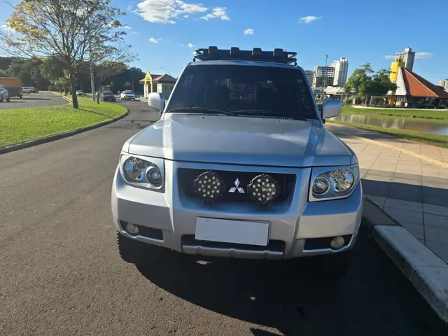 Carro Mitsubishi Pajero TR4 2008 2.0 16V