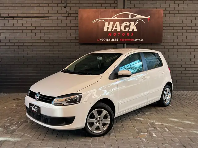 Carro Volkswagen Fox 2013 1.0 TEC (Flex) 2p