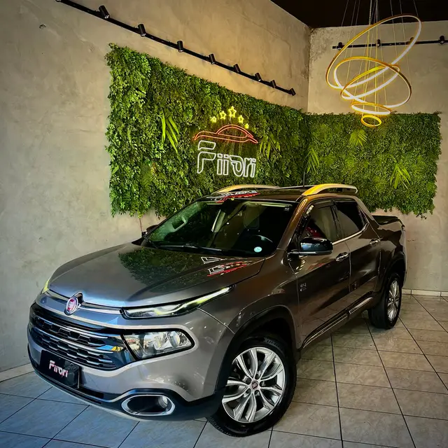 Carro Fiat Toro 2019 Volcano 2.0 diesel AT9 4x4