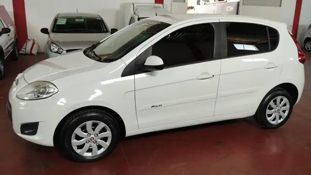 Carro Fiat Palio 2016 Attractive 1.0 Evo (Flex)