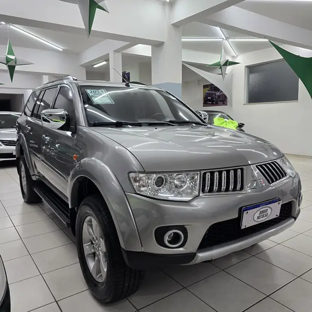 Carro Mitsubishi Pajero Dakar 2013 3.5 HPE 4WD (aut)(Flex)
