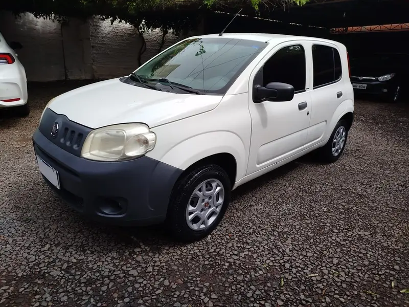 Fiat Uno Vivace 1.0 8V (Flex) 4p