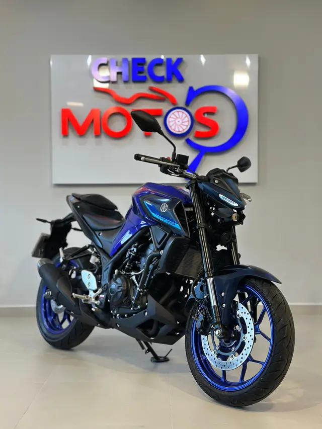 Carro Yamaha MT-03 2025 ABS