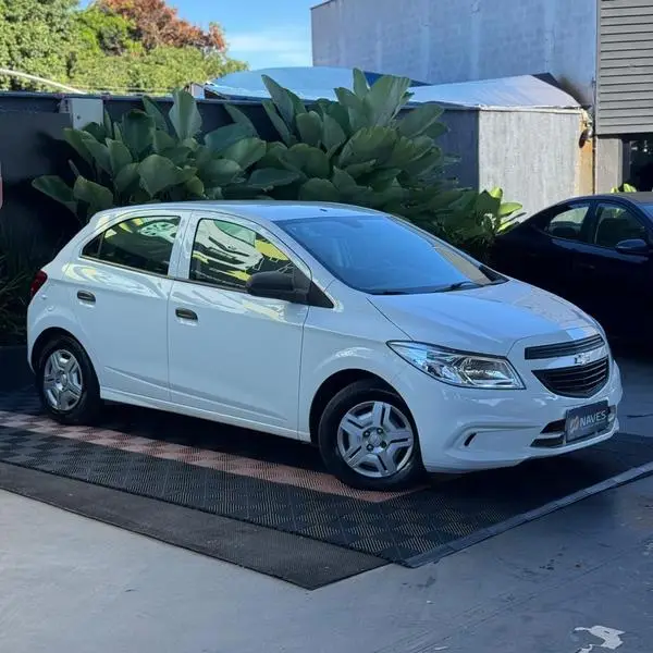 Carro Chevrolet Onix 2018 1.0 Joy SPE/4