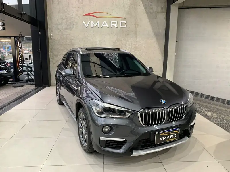 BMW X1 2.0 sDrive20i X-Line ActiveFlex