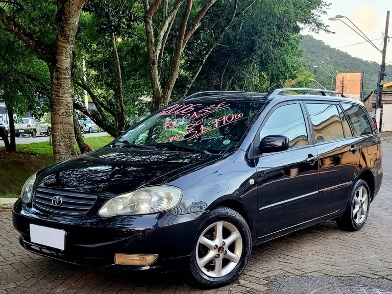 Toyota Corolla Fielder 1.8 16V (aut)