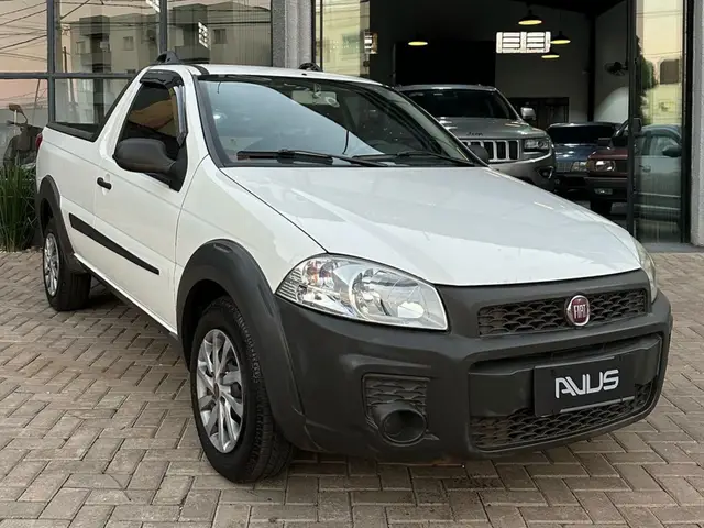 Carro Fiat Strada 2017 Hard Working 1.4 (Flex) (Cabine Simples)