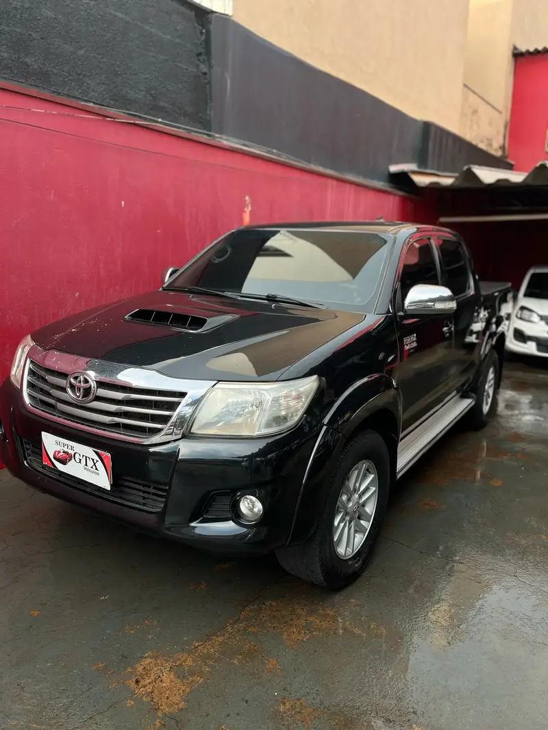 Toyota Hilux Cabine Dupla Hilux 3.0 TDI 4x4 CD SRV Top (Aut)
