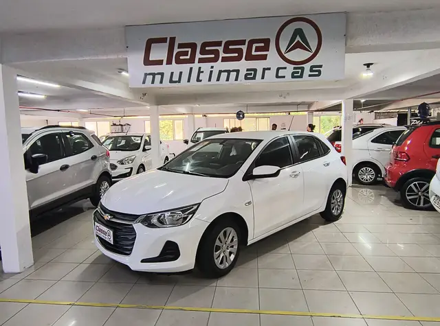 Carro Chevrolet Onix 2023 LT 1.0