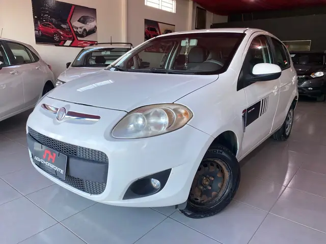Carro Fiat Palio 2013 Attractive 1.4 8V (Flex)