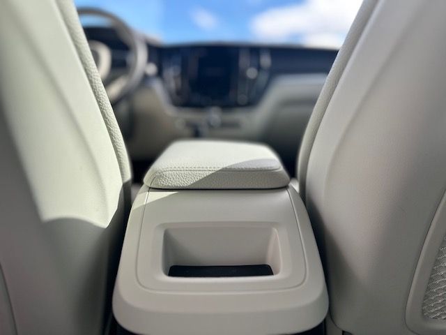 XC60 T-8 INSC. EXPRESS. 2.0 (Híbrido)