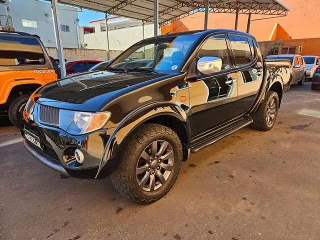 Carro Mitsubishi L200 2009 Triton HPE 3.2 CD TB Int.Diesel Aut