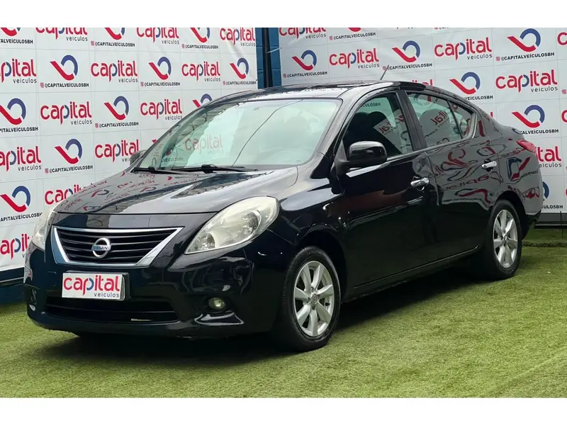 Nissan Versa 1.6 16V SL (Flex)