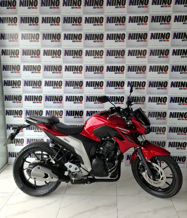 Moto Yamaha YS 250 Fazer 2022 ABS