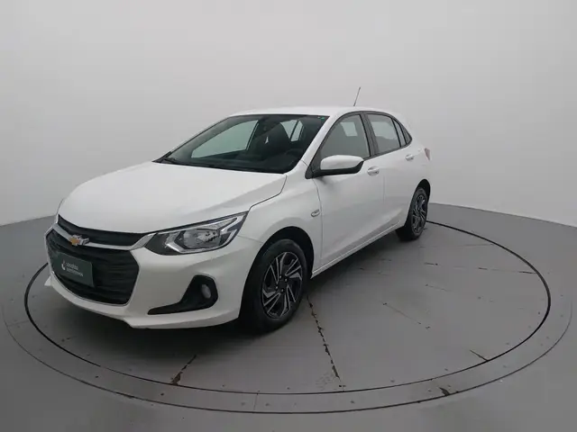 Carro Chevrolet Onix Plus 2024 LT 1.0
