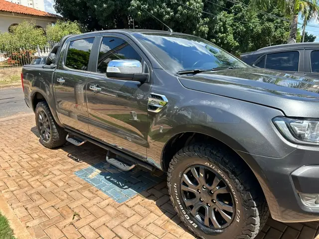 Carro Ford Ranger Cabine Dupla 2019 Ranger 3.2 XLT CD 4x4 (Aut)
